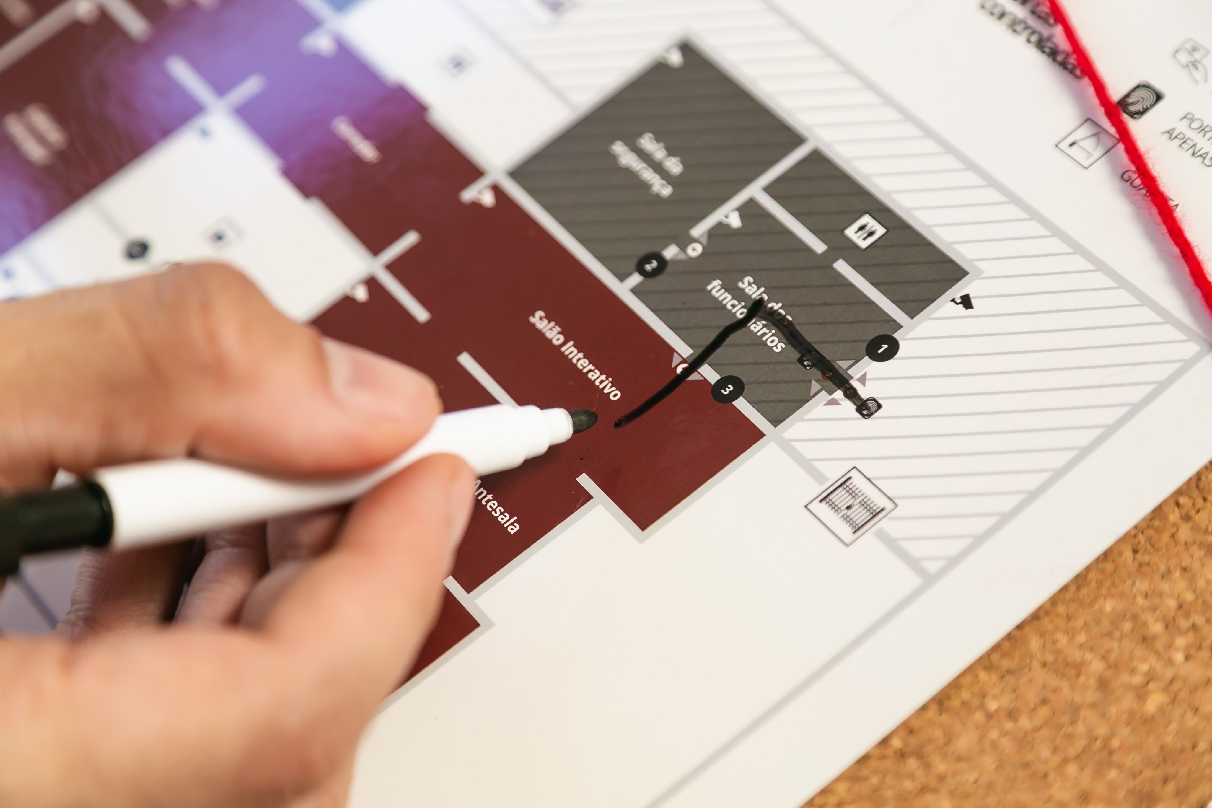 Uma Noite Sem Flores | Mídia Física